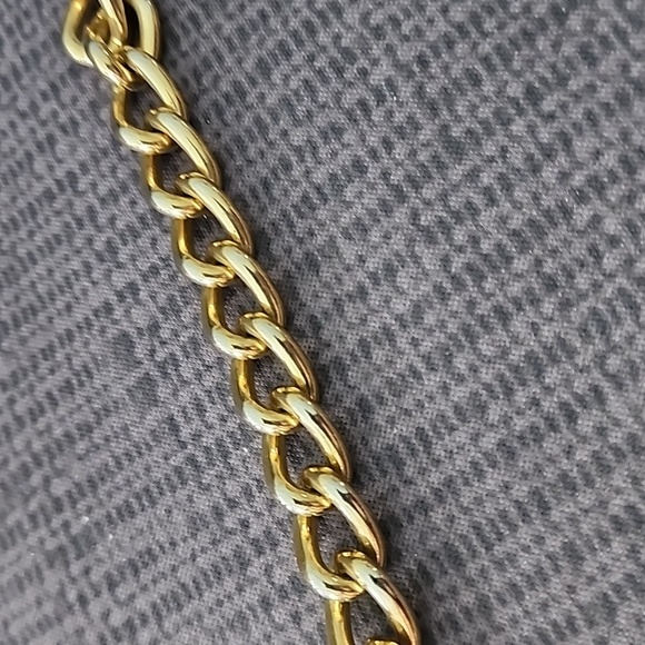 Gold chain - Picture 3 of 4